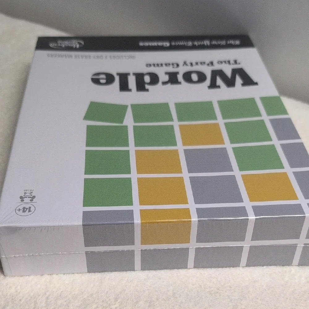 Hasbro Wordle The Party Game - White with Green & Yellow Tiles - Picture 6 of 16